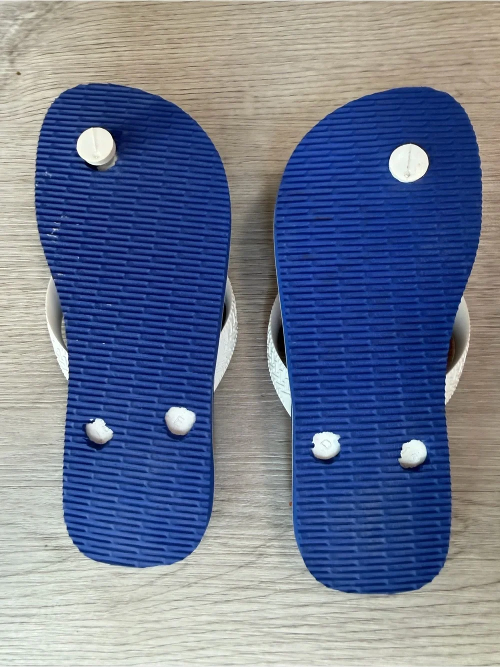 Havaianas Kids Brazil Flip Flops Marine Blue White Size 2Y With Butterfly Charms